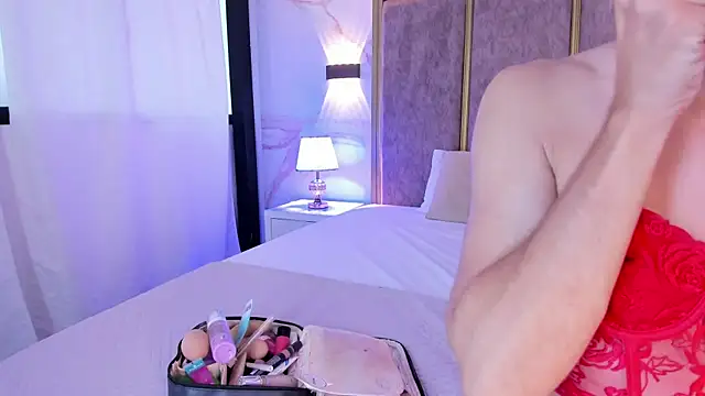 MaxiRogers online show from December 14, 2025, 12:22 pm