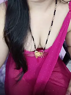 Sweetyi online show from June 17, 2026, 4:12 am