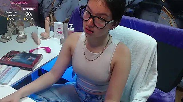 Snapshot of lilimini032 chatting on March 8, 2025, 7:20 pm lilimini032 online show from March 8, 2025, 7:20 pm