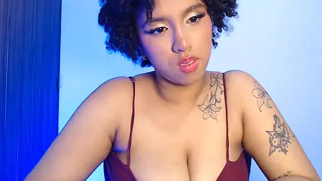 Snapshot of barbara_falcons chatting on February 3, 2026, 6:40 am barbara falcons online show from February 3, 2026, 6:40 am