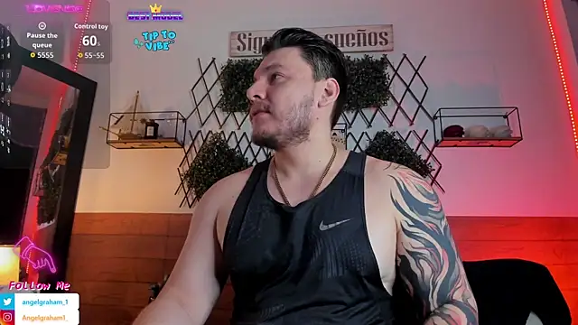 Snapshot of Angelgraham_1 chatting on December 18, 2025, 5:06 pm Angelgraham 1 online show from December 18, 2025, 5:06 pm