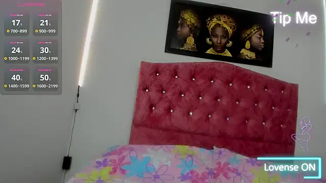 Snapshot of Angela_saenx2 chatting on March 11, 2025, 1:37 am Angela saenx2 online show from March 11, 2025, 1:37 am
