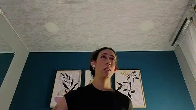 Snapshot of GabyPetit chatting on October 23, 2025, 7:56 pm GabyPetit online show from October 23, 2025, 7:56 pm