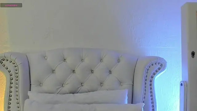 GabyPetit online show from March 31, 2026, 7:49 pm