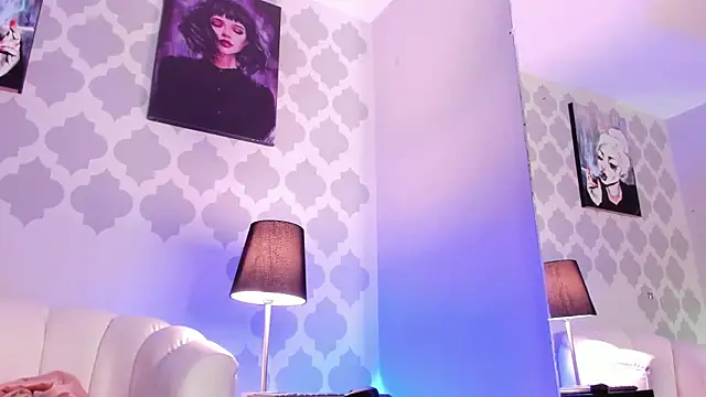 Snapshot of GabyPetit chatting on April 24, 2026, 7:49 pm GabyPetit online show from April 24, 2026, 7:49 pm