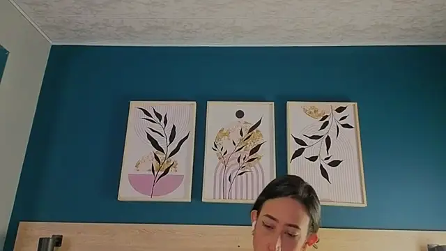 Snapshot of GabyPetit chatting on November 4, 2025, 7:50 pm GabyPetit online show from November 4, 2025, 7:50 pm