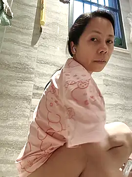 doggiepossession online show from December 2, 2025, 4:47 am