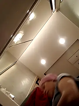 doggiepossession online show from March 10, 2025, 2:26 pm