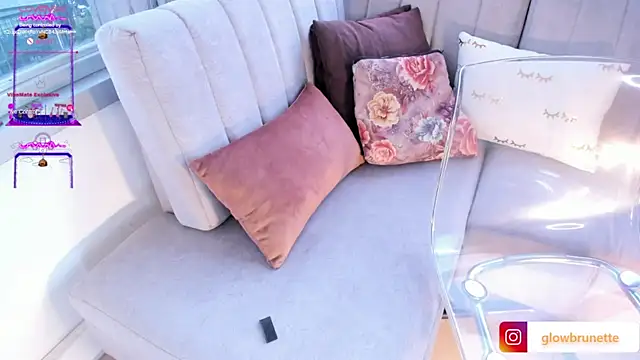 Snapshot of Megan_Lim chatting on March 7, 2025, 1:07 pm Megan Lim online show from March 7, 2025, 1:07 pm