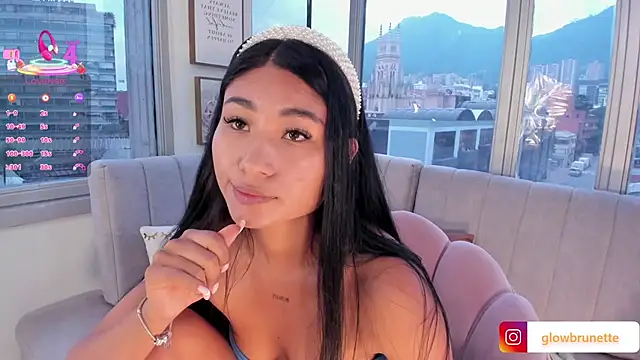 Snapshot of Megan_Lim chatting on February 20, 2025, 1:30 pm Megan Lim online show from February 20, 2025, 1:30 pm