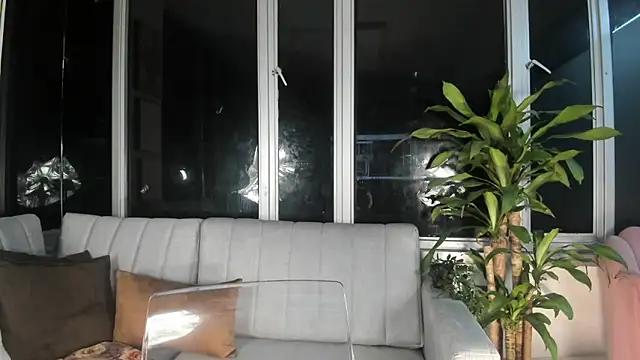 Snapshot of Megan_Lim chatting on February 15, 2025, 10:00 am Megan Lim online show from February 15, 2025, 10:00 am