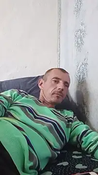 Snapshot of MachoXRallph chatting on October 25, 2025, 12:17 pm MachoXRallph online show from October 25, 2025, 12:17 pm