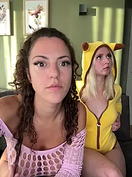 Snapshot of OliviaOcean69 chatting on October 6, 2025, 4:08 pm OliviaOcean69 online show from October 6, 2025, 4:08 pm