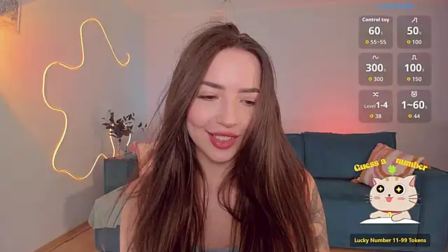 Snapshot of Oh_My_Dianee chatting on August 3, 2026, 7:16 am Oh My Dianee online show from August 3, 2026, 7:16 am