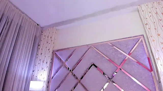  lanna jhonson  online show from February 24, 2025, 7:00 am