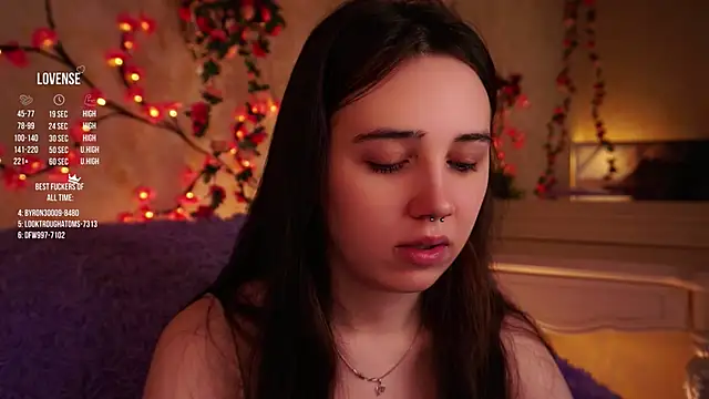 Snapshot of GillianDowdey chatting on November 12, 2025, 3:21 am GillianDowdey online show from November 12, 2025, 3:21 am