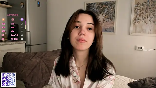 Snapshot of GillianDowdey chatting on March 13, 2025, 1:43 am GillianDowdey online show from March 13, 2025, 1:43 am