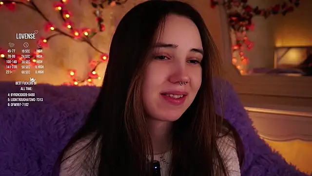 Snapshot of GillianDowdey chatting on November 22, 2025, 3:05 am GillianDowdey online show from November 22, 2025, 3:05 am