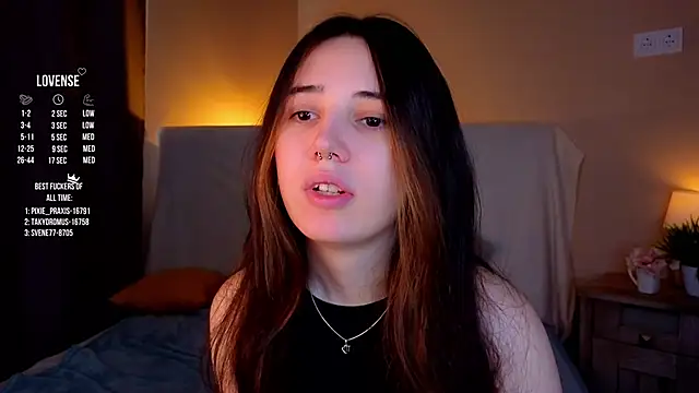 Snapshot of GillianDowdey chatting on September 23, 2025, 2:51 am GillianDowdey online show from September 23, 2025, 2:51 am