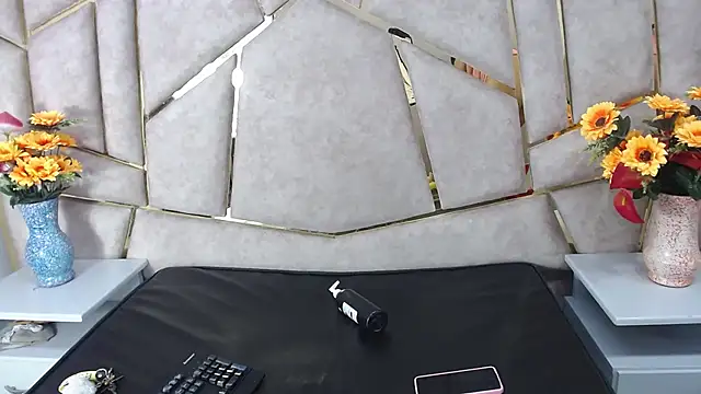 Snapshot of EmilyyEvans_ chatting on February 28, 2025, 3:59 pm EmilyyEvans online show from February 28, 2025, 3:59 pm