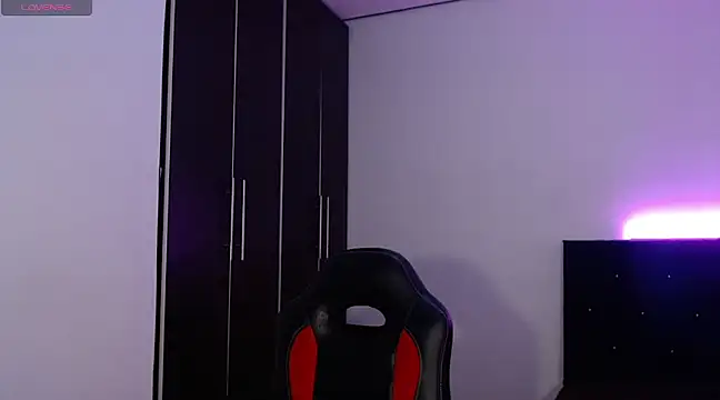 Snapshot of zarablare_ chatting on January 4, 2025, 1:52 am zarablare online show from January 4, 2025, 1:52 am