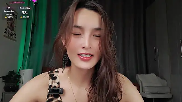 Youth3  online show from February 11, 2025, 2:46 pm