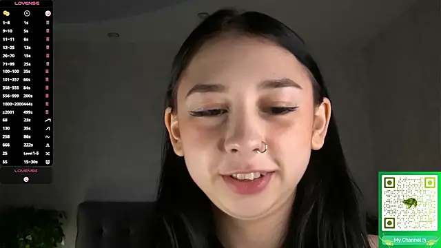 Snapshot of AislyEmbury chatting on November 14, 2025, 4:49 am AislyEmbury online show from November 14, 2025, 4:49 am