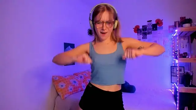 Snapshot of leazy_peazy chatting on November 25, 2025, 5:41 am leazy peazy online show from November 25, 2025, 5:41 am