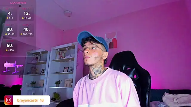 Snapshot of Ian_Castillo_ chatting on December 15, 2025, 11:27 am Ian Castillo online show from December 15, 2025, 11:27 am