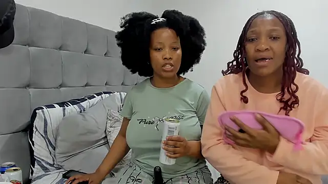 Snapshot of SZA_Doja chatting on July 5, 2026, 8:05 pm SZA Doja online show from July 5, 2026, 8:05 pm