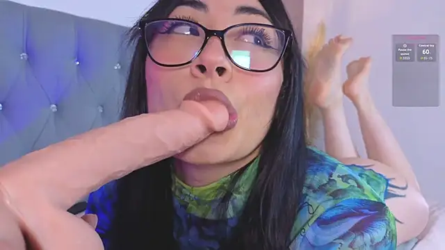 Snapshot of aprildreams19 chatting on January 14, 2026, 1:04 pm aprildreams19 online show from January 14, 2026, 1:04 pm