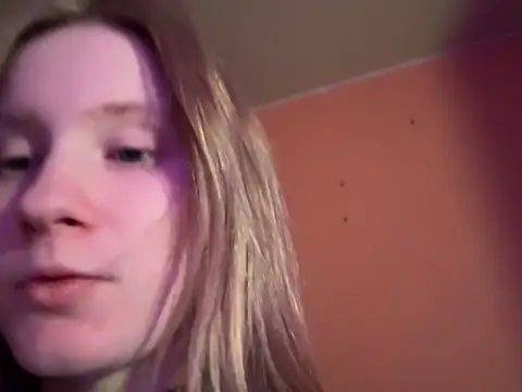 Snapshot of saint_cat25 chatting on February 18, 2025, 10:58 pm saint cat25 online show from February 18, 2025, 10:58 pm