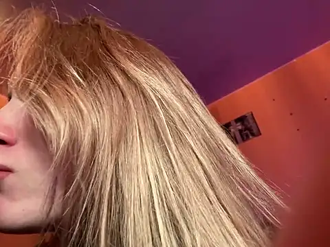 Snapshot of saint_cat25 chatting on March 3, 2025, 5:52 pm saint cat25 online show from March 3, 2025, 5:52 pm