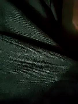 Bengali Boy75 online show from September 24, 2025, 11:17 am