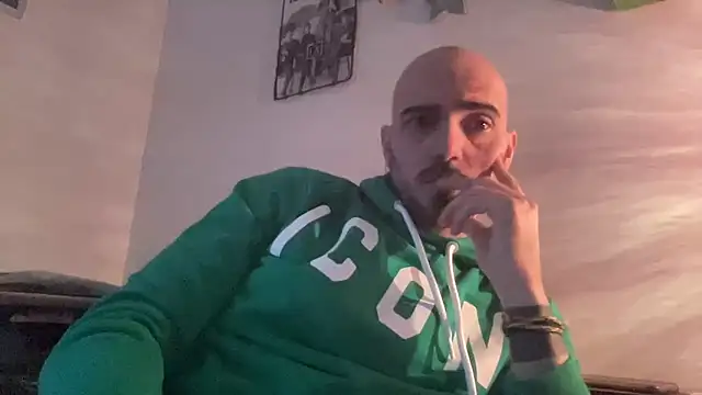 alessandromori91 online show from February 20, 2026, 4:20 pm