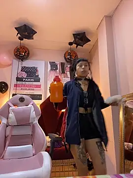 Violetta Suky online show from October 24, 2025, 12:59 pm