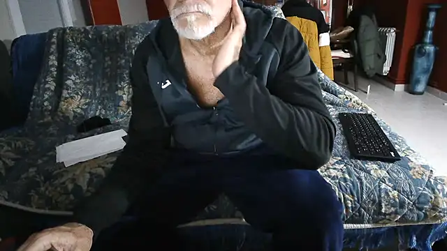 Snapshot of maduroguapo chatting on March 2, 2025, 9:52 pm maduroguapo online show from March 2, 2025, 9:52 pm