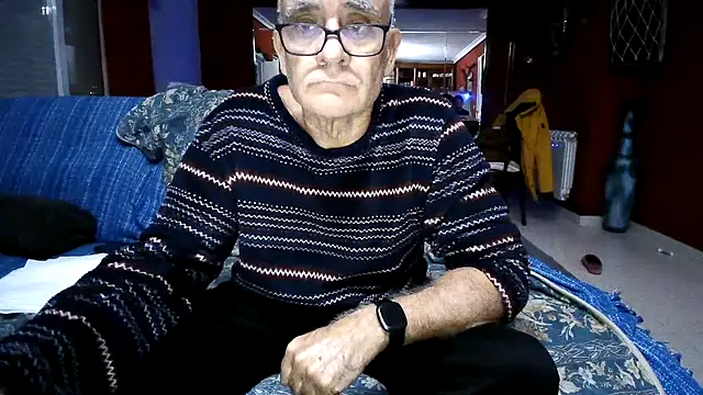 Snapshot of maduroguapo chatting on December 16, 2025, 9:52 pm maduroguapo online show from December 16, 2025, 9:52 pm