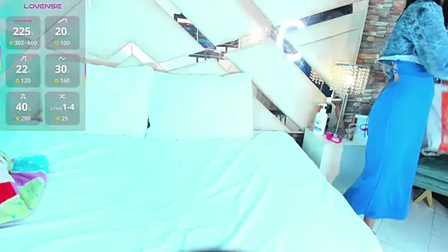 Snapshot of sophie_pariss chatting on November 13, 2025, 1:20 am sophie pariss online show from November 13, 2025, 1:20 am