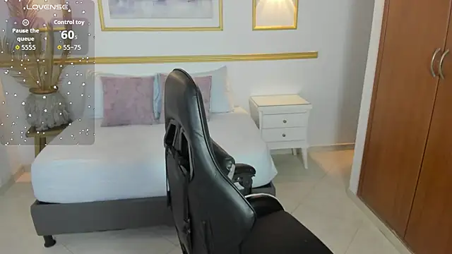 lia sexx19 online show from November 15, 2025, 2:15 am