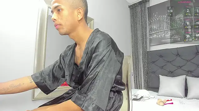 Hotkoljeixxx online show from February 18, 2025, 3:53 am