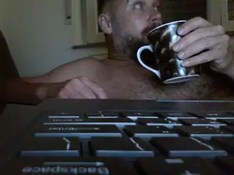 Snapshot of FROL83 chatting on June 25, 2026, 8:47 pm FROL83 online show from June 25, 2026, 8:47 pm