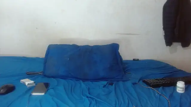 damian bottom bigcock online show from March 28, 2026, 8:10 pm