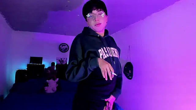 AnggelONfiree online show from February 28, 2026, 3:17 am