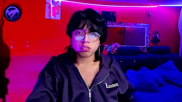 Snapshot of AnggelONfiree chatting on January 17, 2025, 8:56 am AnggelONfiree online show from January 17, 2025, 8:56 am