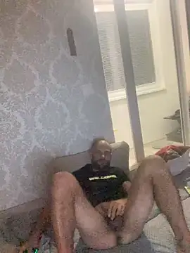 Zbochunec online show from November 14, 2025, 3:21 am