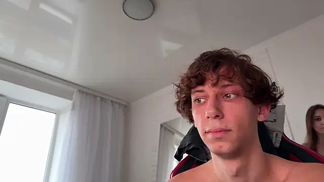 Snapshot of oypo chatting on November 17, 2025, 1:37 pm oypo online show from November 17, 2025, 1:37 pm