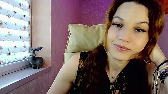 impossibleluna online show from March 17, 2026, 7:22 am