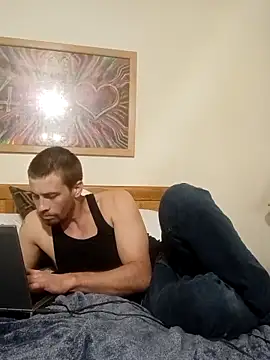 dcrick978 online show from October 21, 2025, 10:42 pm