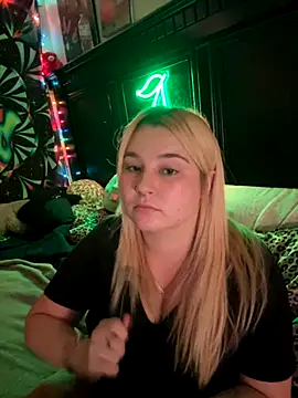 Slvtvi11e online show from September 16, 2025, 6:42 pm